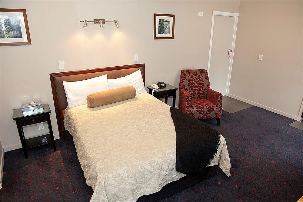 Discovery Settlers Hotel Whangarei Buitenkant foto
